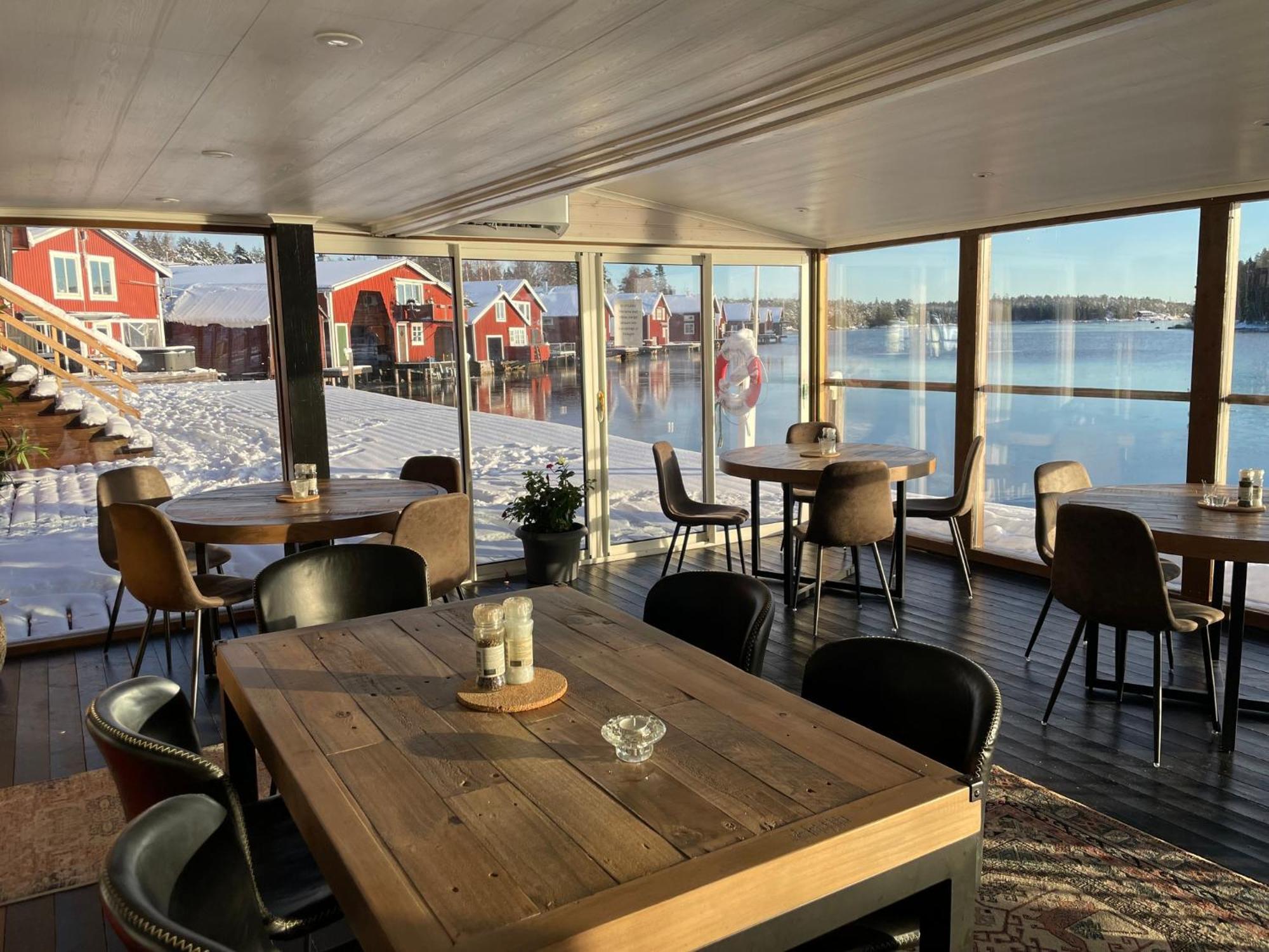 Hotell Mellanfjaerden Jättendal Buitenkant foto