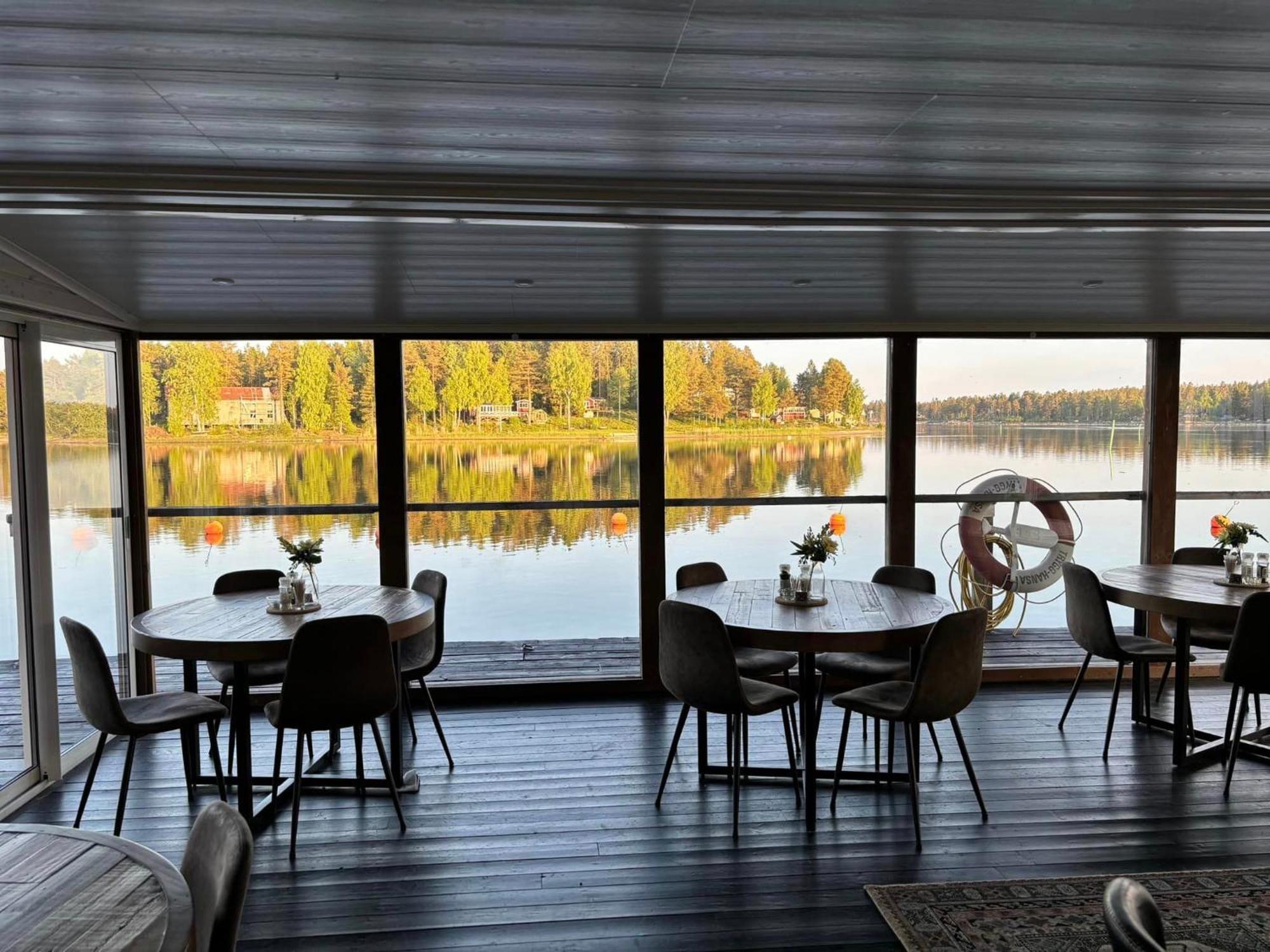 Hotell Mellanfjaerden Jättendal Buitenkant foto