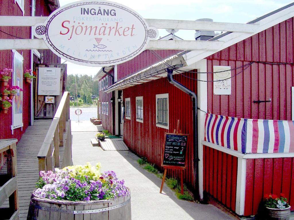Hotell Mellanfjaerden Jättendal Buitenkant foto