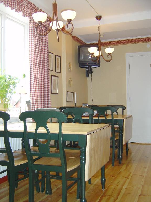 Hotell Mellanfjaerden Jättendal Buitenkant foto